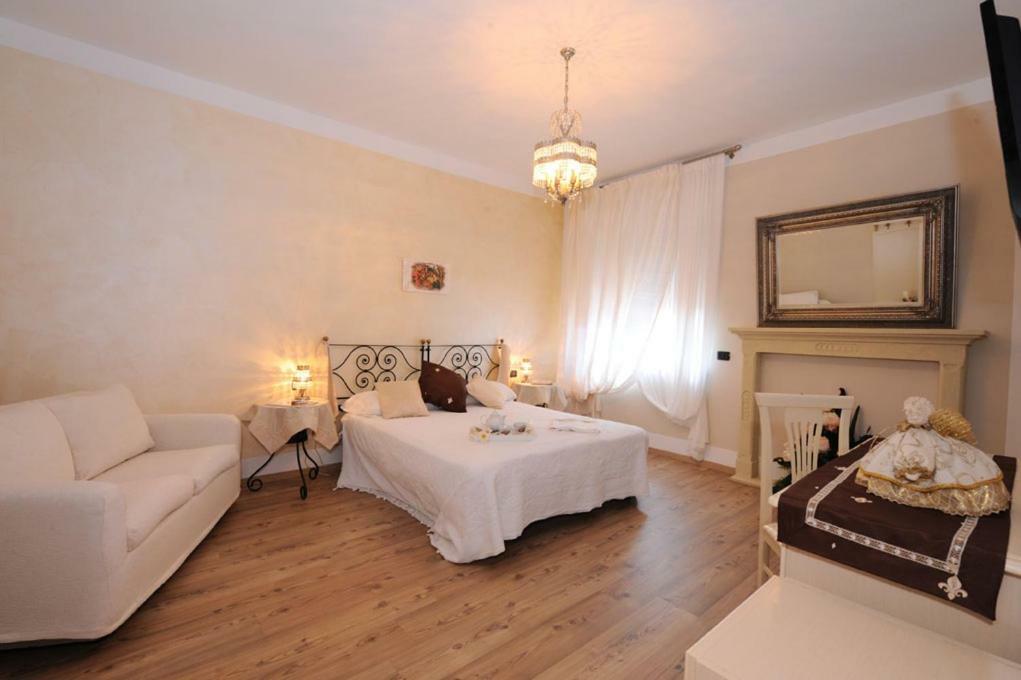 פסקיארה דל גארדה Agriturismo Lizzarola מראה חיצוני תמונה